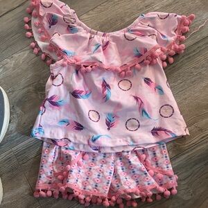 NWT Pete & Lucy Feather Print Kids short set 12/18m
